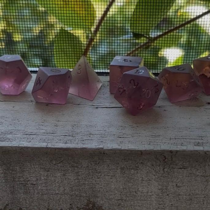 Dusty Mauve Purple Lightning Cracked Glass 7 Piece Dice Set DND